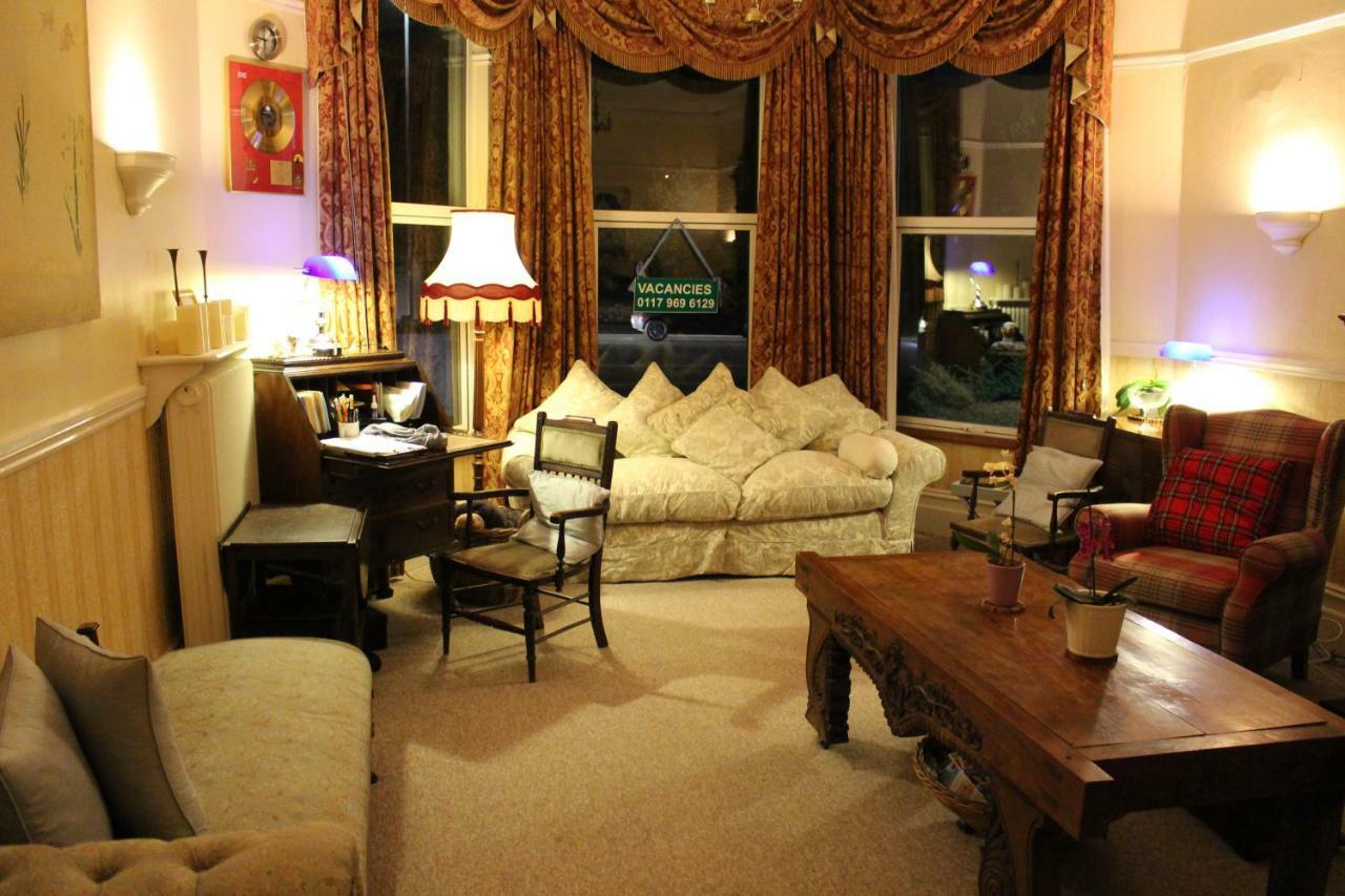 The Elms Guest House Bristol Filton Eksteriør billede