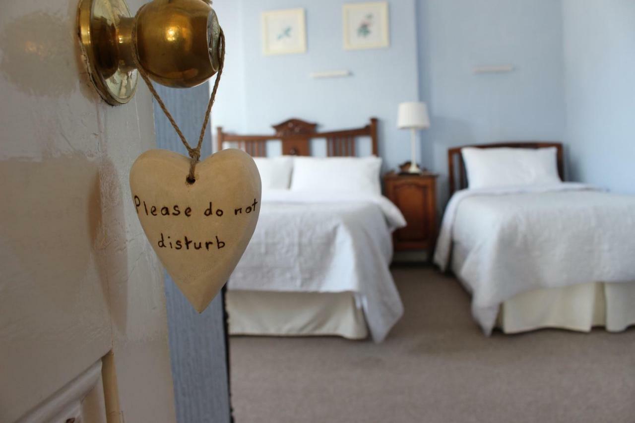 The Elms Guest House Bristol Filton Eksteriør billede