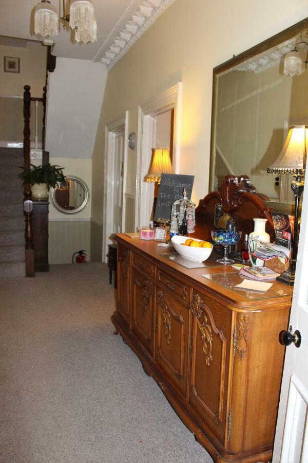 The Elms Guest House Bristol Filton Eksteriør billede